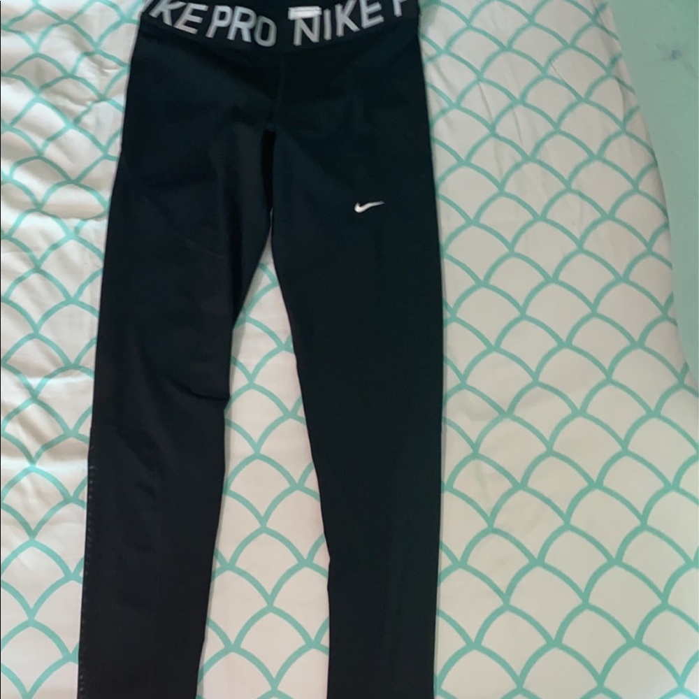 Women’s Nike leggings